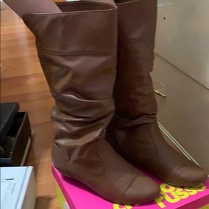 Cognac boots